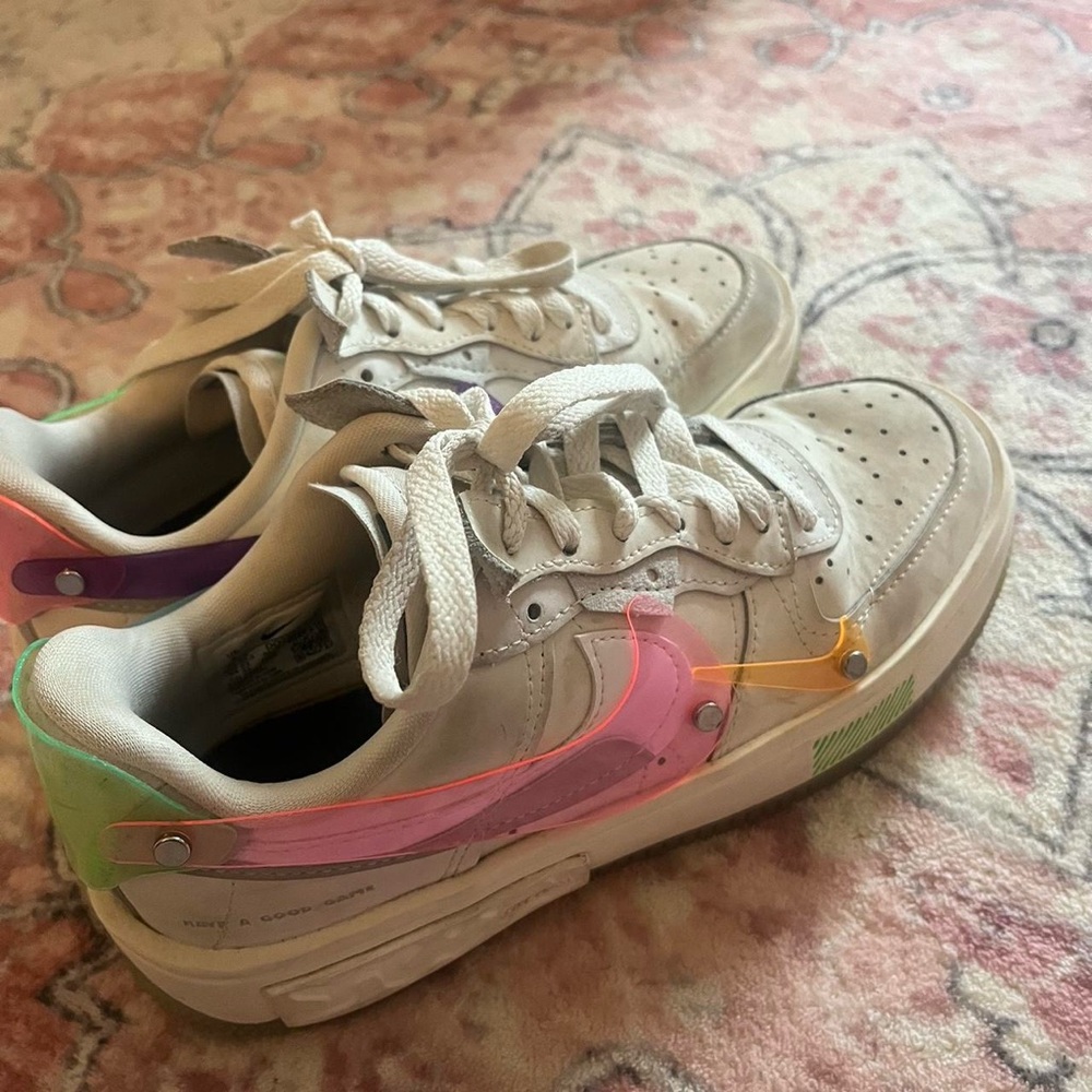 Neon Nike Air Force 1